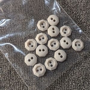 BUTTONS Octagonal White 2-holed (14)